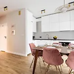 Pink Boutique 60m2&garage Appartement Cracovie