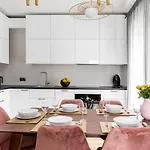 Pink Boutique 60m2&garage Appartement Cracovie