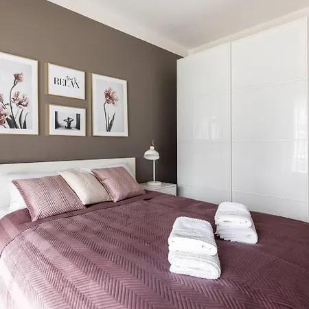 Pink Boutique 60m2 & Garage Apartman Krakkó