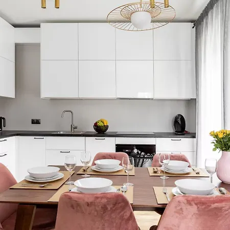 Pink Boutique 60m2 & Garage Apartament Kraków